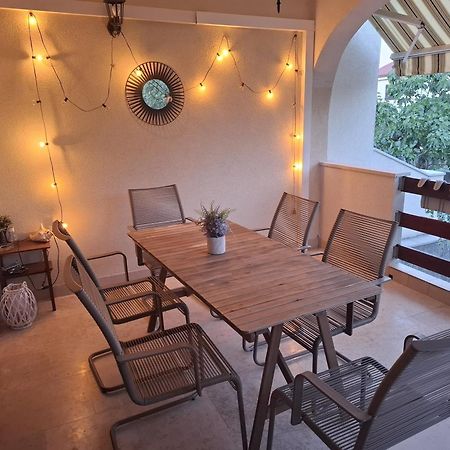Apartman Luma Krk Town Buitenkant foto